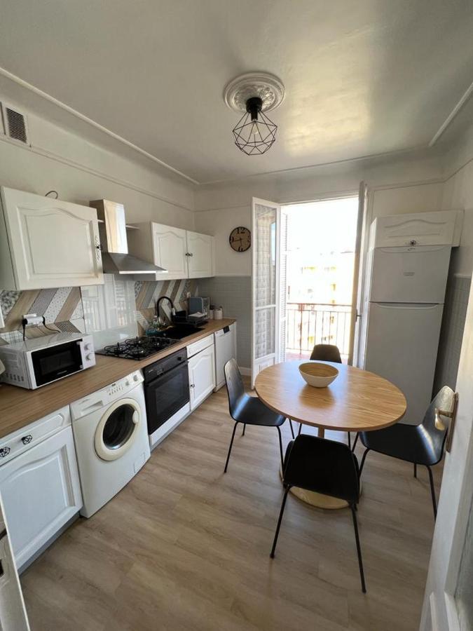 Appartement Climatise F3 Proche Plage Port Et Aeroport 阿雅克肖 外观 照片