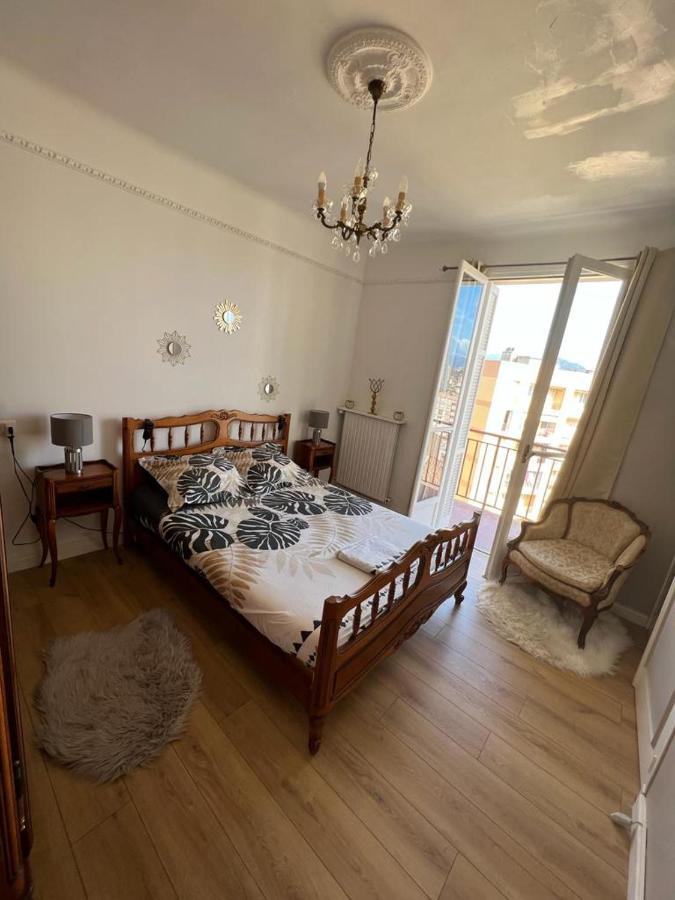 Appartement Climatise F3 Proche Plage Port Et Aeroport 阿雅克肖 外观 照片